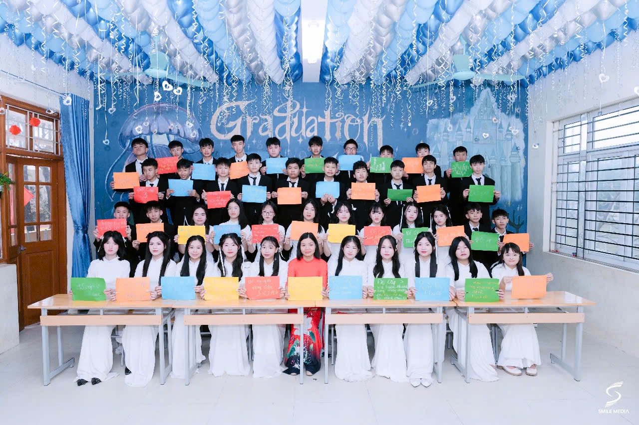 "Mái trường thân yêu"